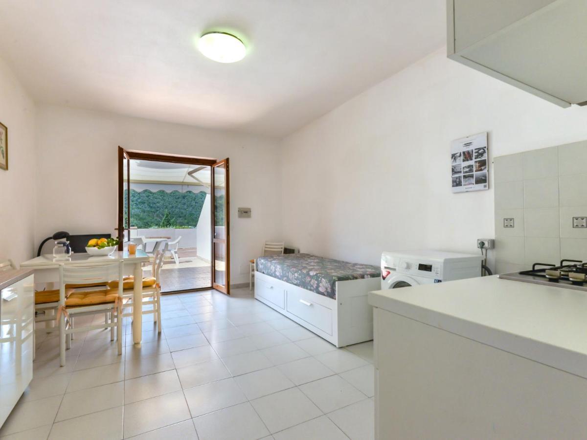 Apartment Cala Rossa-1 By Interhome Nisporto ภายนอก รูปภาพ